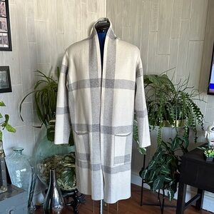 Women's Open-Front Plaid Long Coat in Cream & Gray